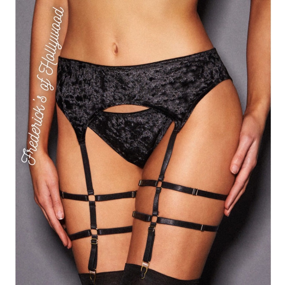Lot of 3 GARTER BELTS NWT Frederick’s size MED
